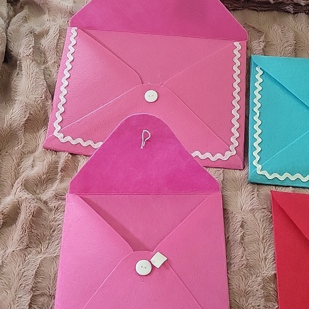 LLana, Unicorn & 2 matching Colored Felt Folders